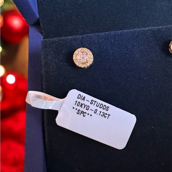 Stunning Diamond Earrings (10K Gold) - Picture 3 of 3